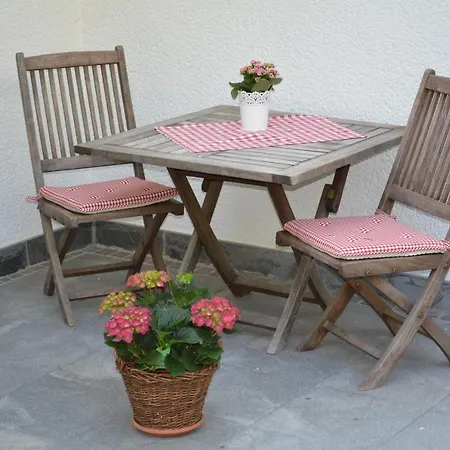 Kleine Stuga Holiday home *